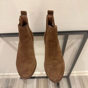 Steve Madden Brown Suede Booties size 5